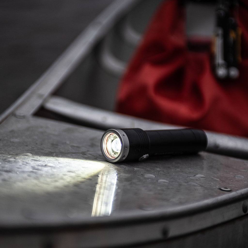 MT10 Flashlight – image 9