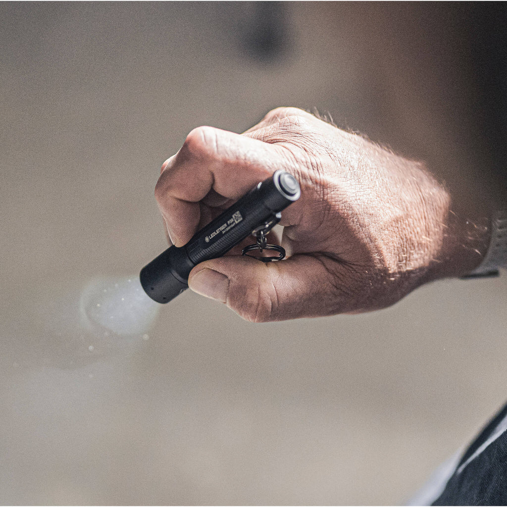 P3R Keychain Flashlight – image 7