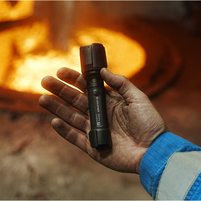 PRE-ORDER | P5R Pro Flashlight – image 7