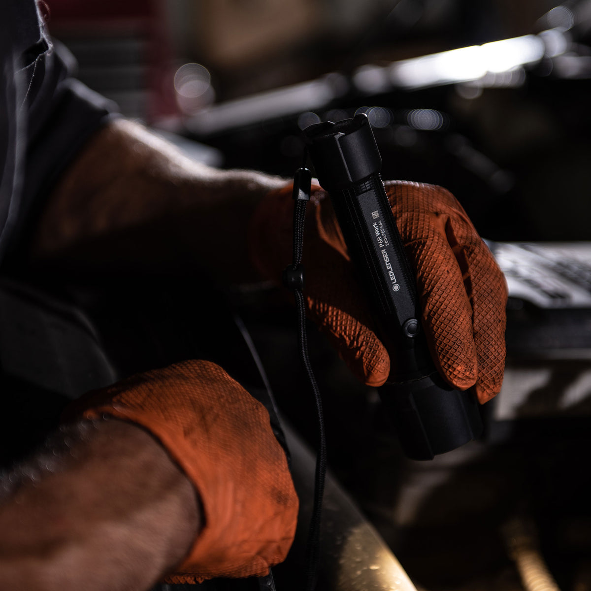 P5R Work Flashlight