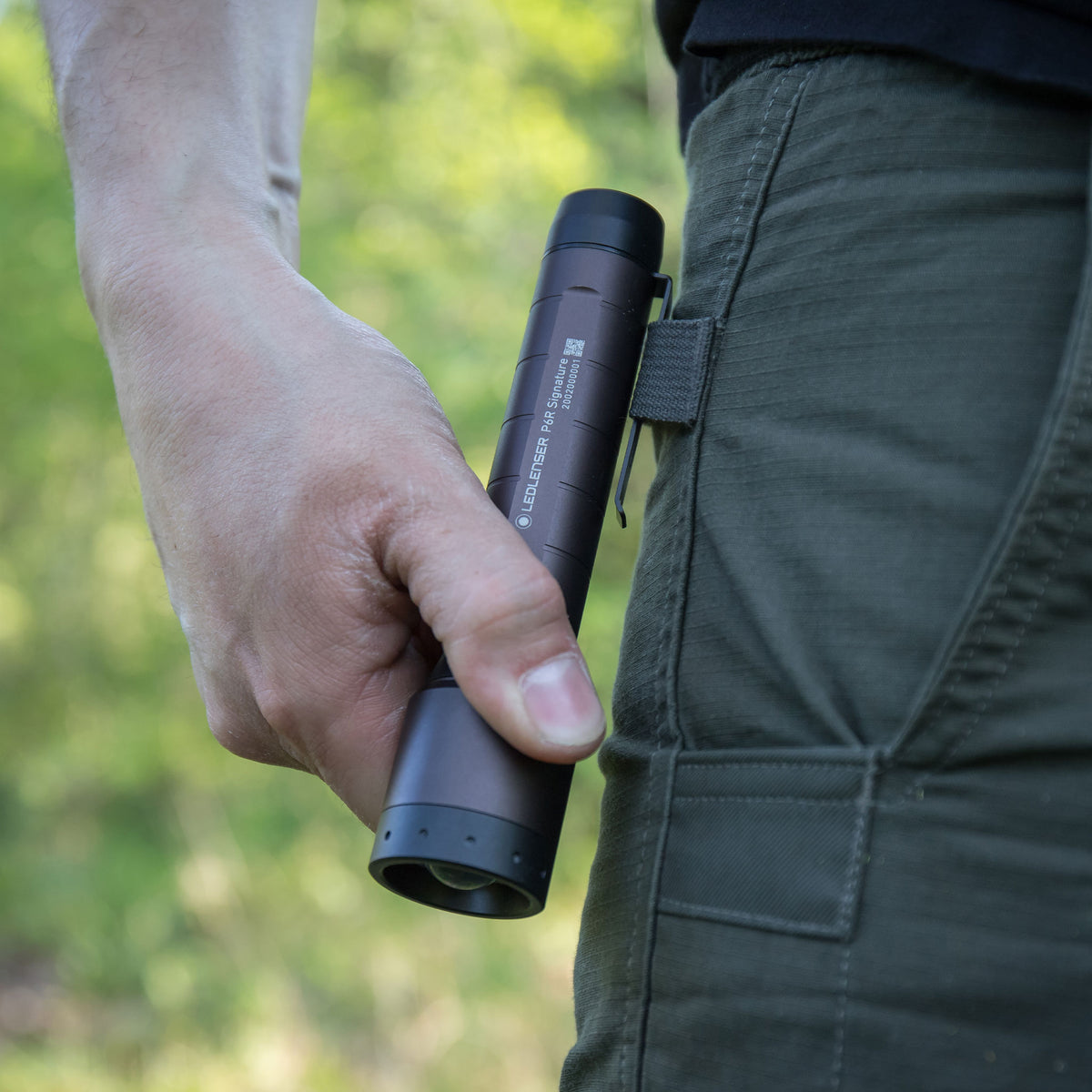 P6R Signature Flashlight