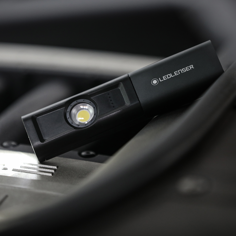 iW5R Work Light